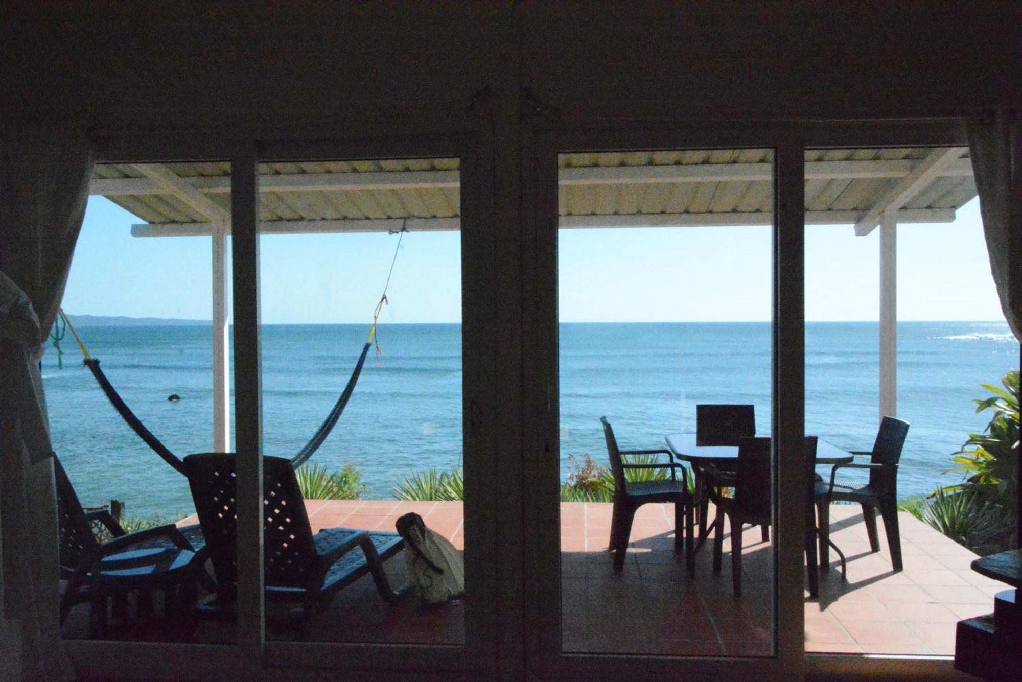 Oceanfront Bungalows - Paradise Rentals Santa Catalina Exterior foto